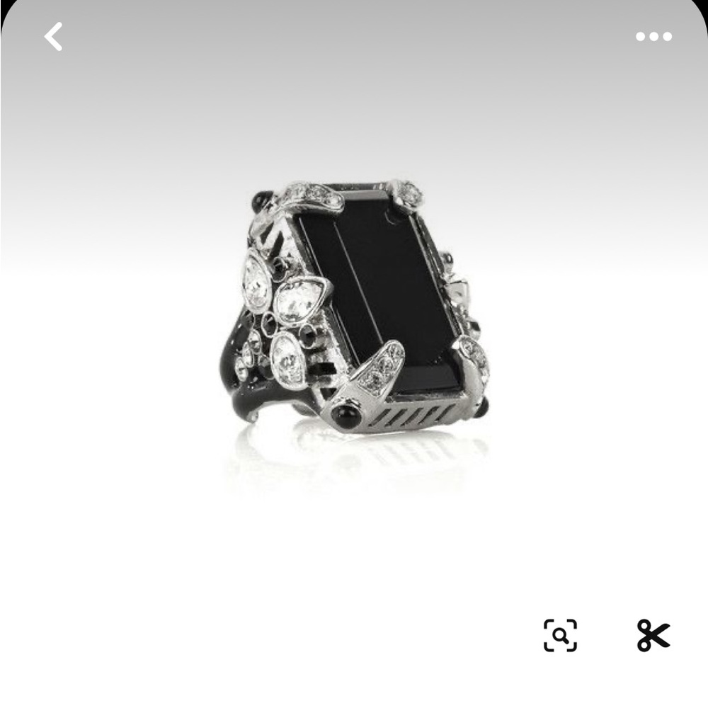 Oversize onyx cocktail ring